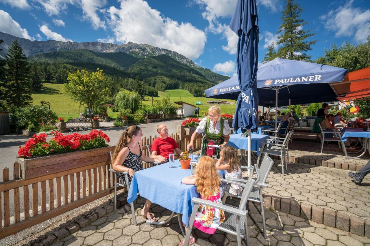 Hotel-Restaurant Forellenhof Puchberg am Schneeberg Exteriör bild