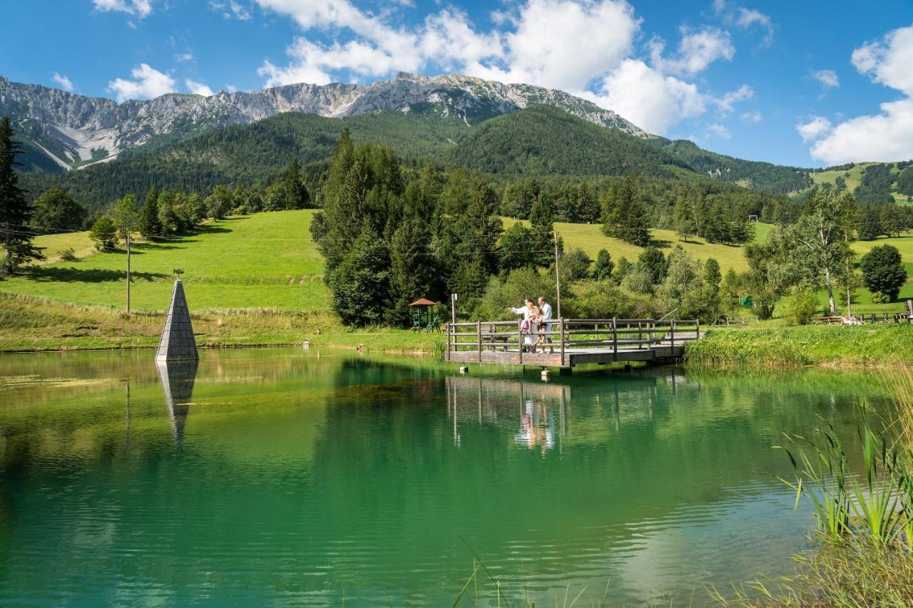 Hotel-Restaurant Forellenhof Puchberg am Schneeberg Exteriör bild