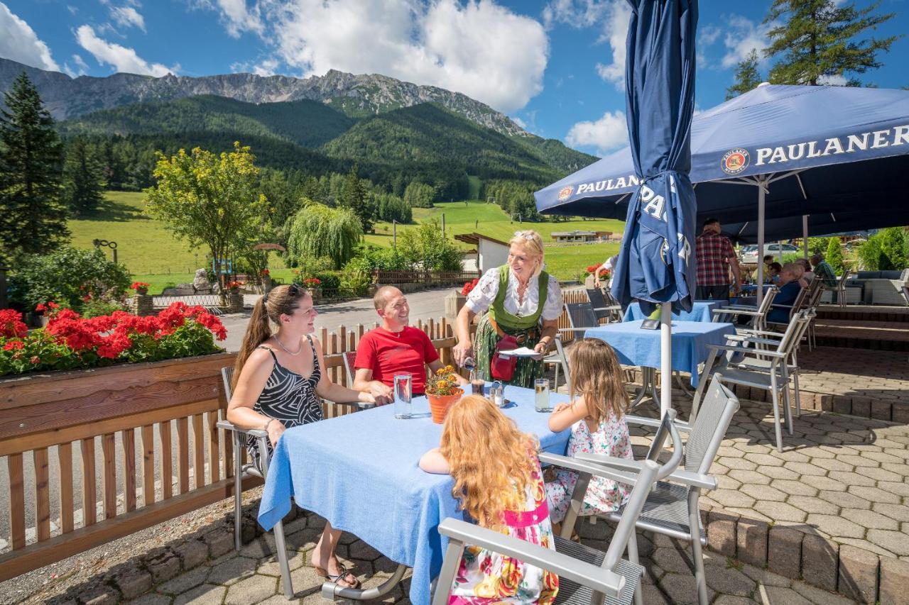 Hotel-Restaurant Forellenhof Puchberg am Schneeberg Exteriör bild