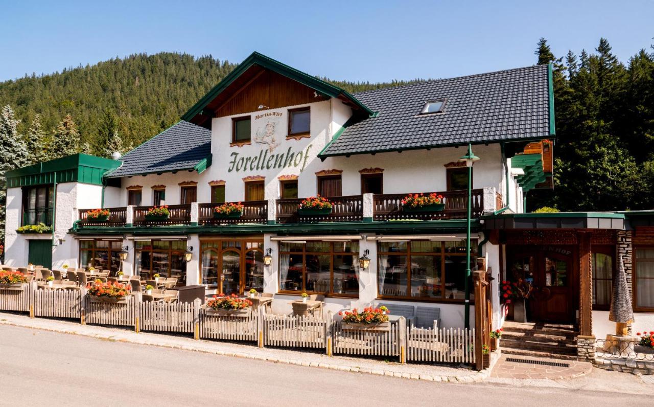 Hotel-Restaurant Forellenhof Puchberg am Schneeberg Exteriör bild
